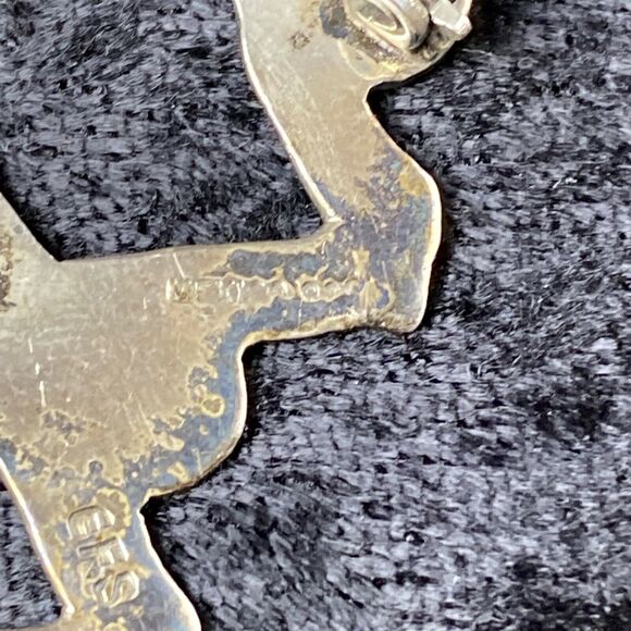 Vintage EFS Sterling Sliver 3 Children Holding Hands Brooch Dangle Legs Teacher - Picture 6 of 7